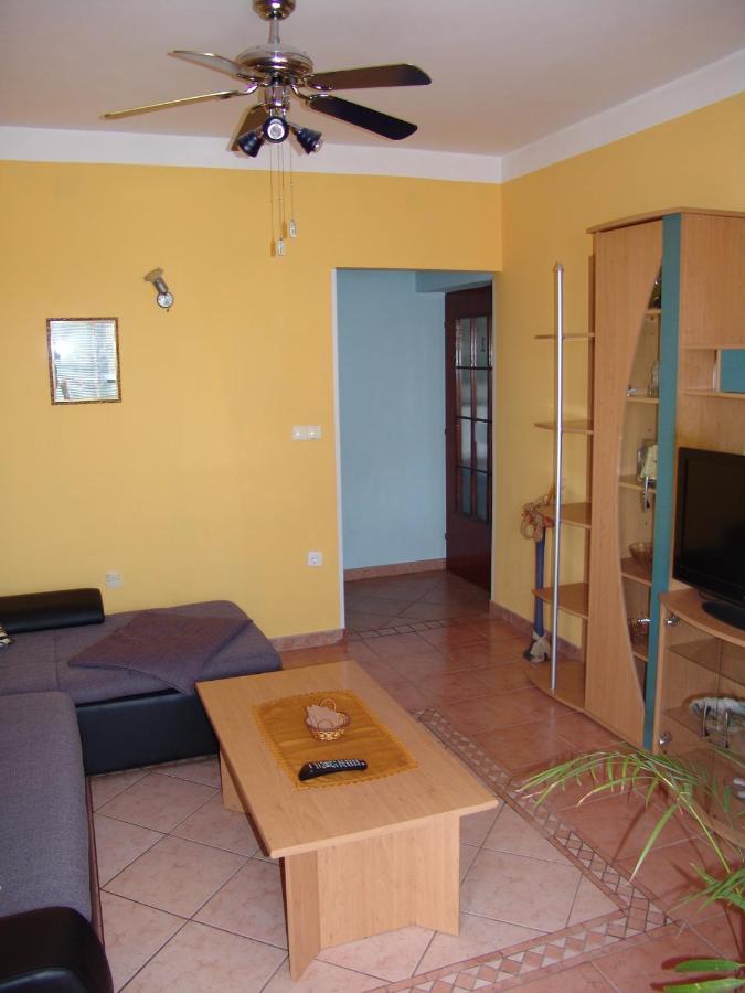 Apartments Bozica Krk Town Zewnętrze zdjęcie